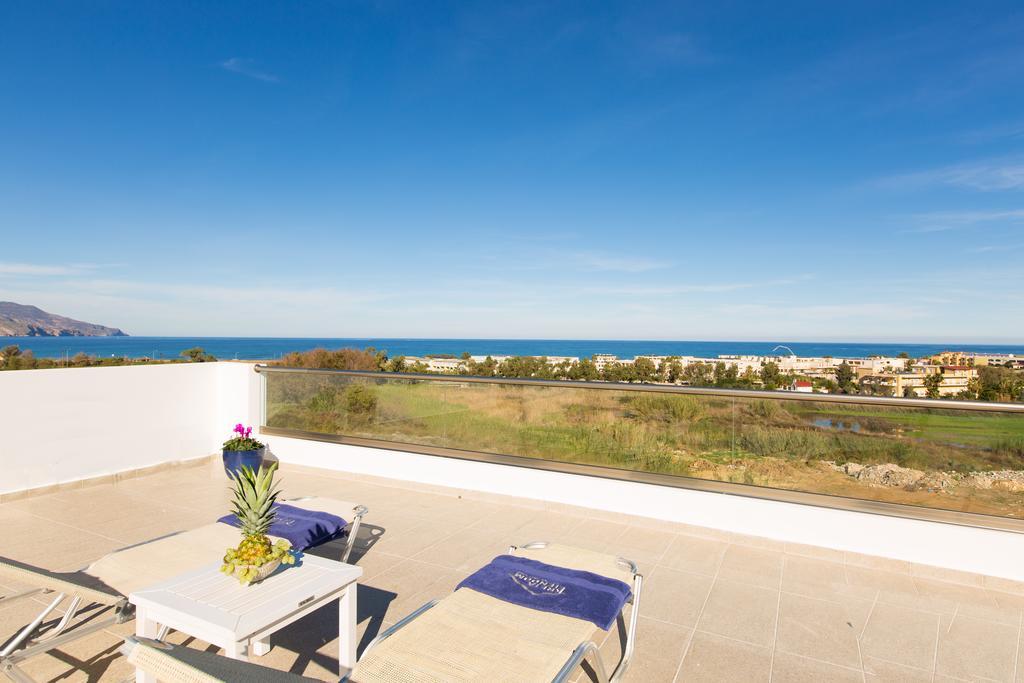 Triton Sea View Дом отдыха *
