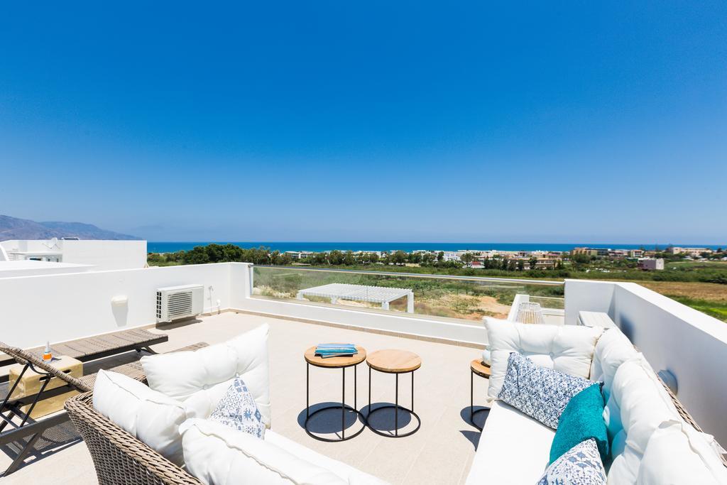 Triton Sea View